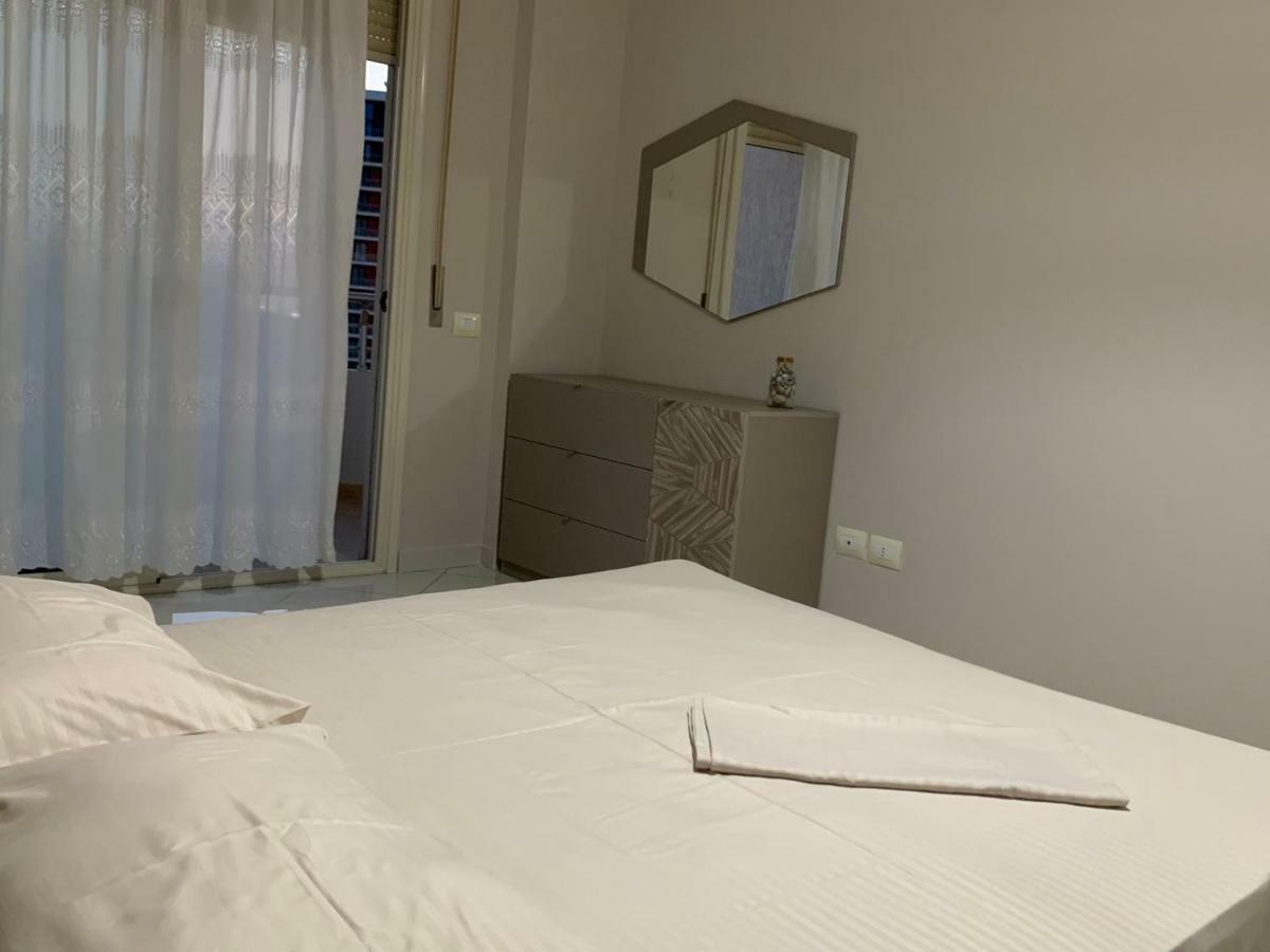 Pearl Seaview Apartment Vlorë Eksteriør bilde